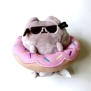 GUND Pusheen Pool Party Plush Donut Float Cat Collectible